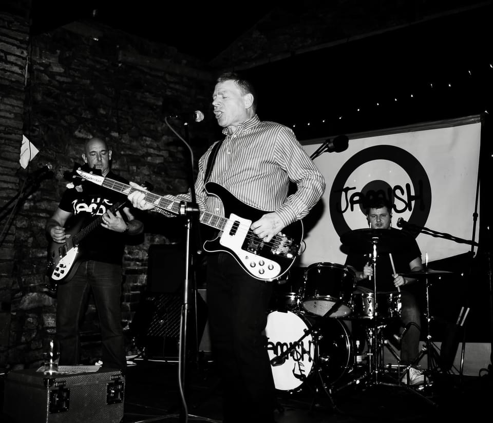 Jamish band photo